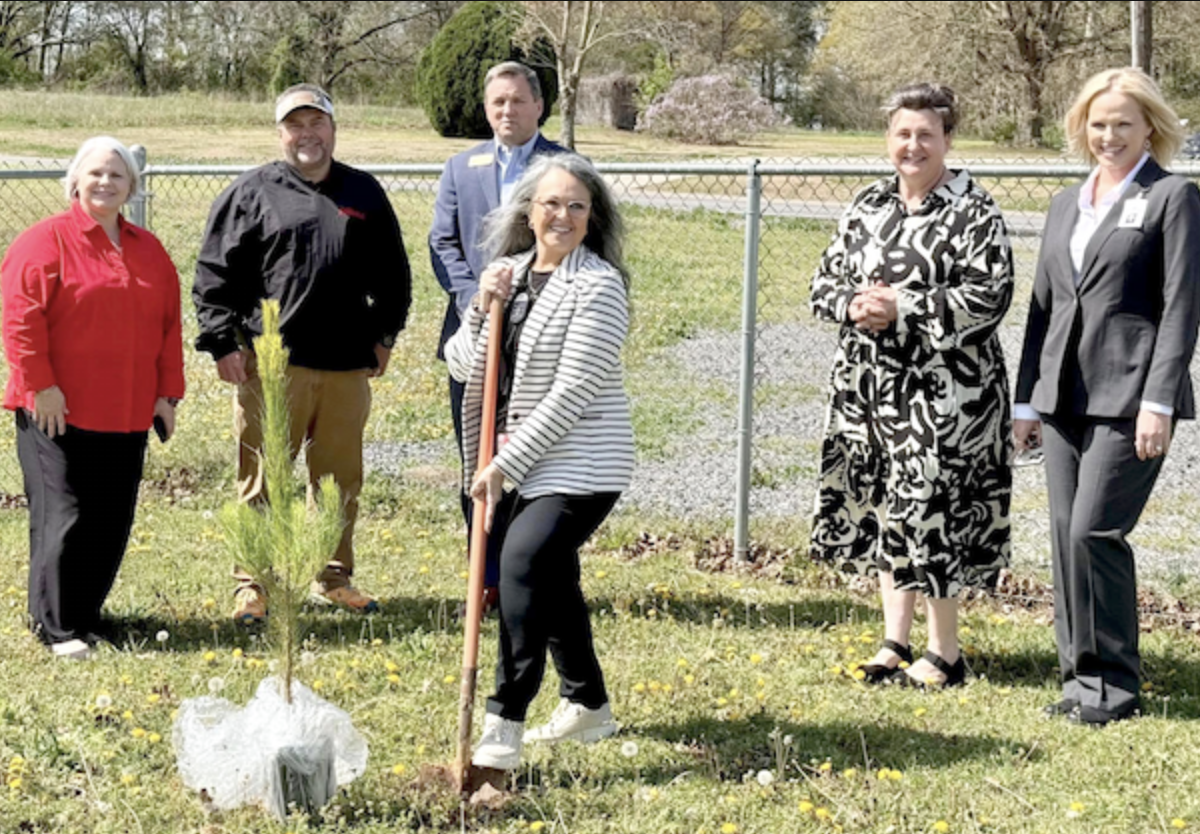 Douglas receives Artemis I Moon Tree